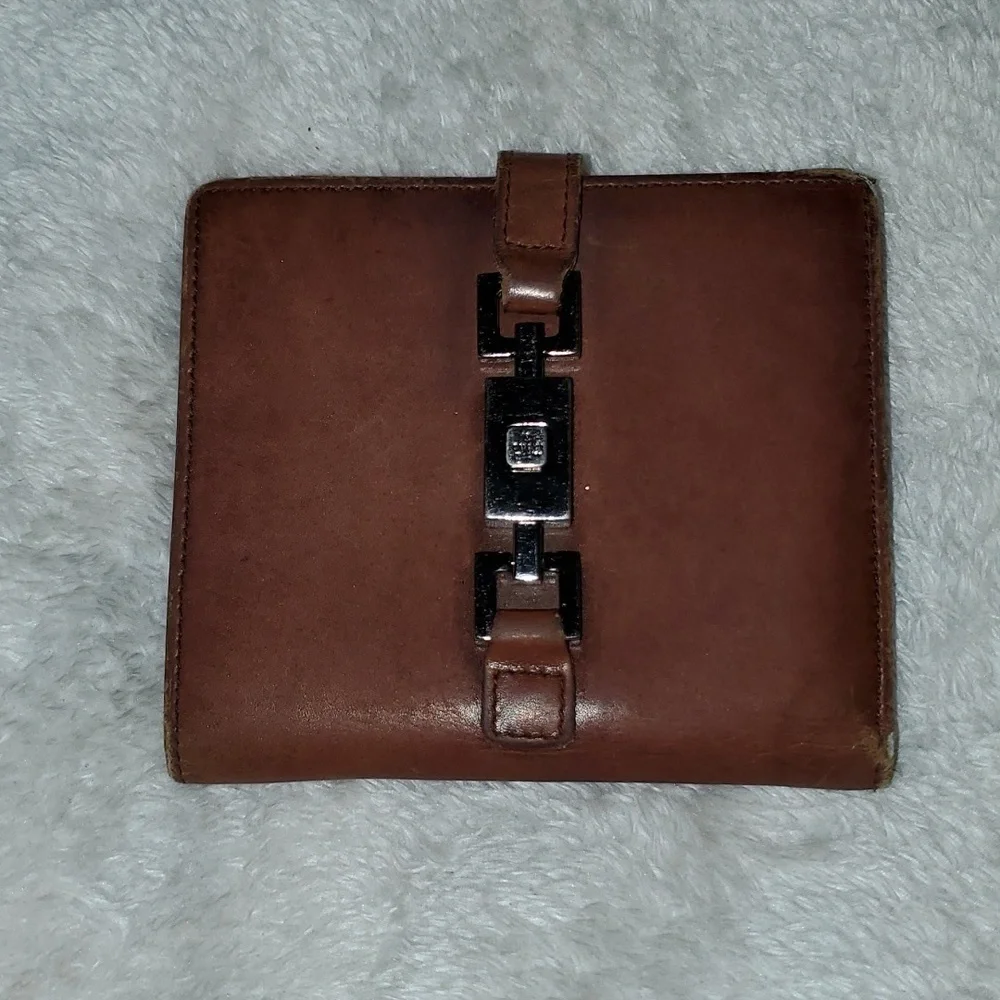 Gucci Compact Wallet with Piston Lock